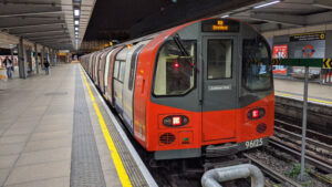 Jubilee Line Tube - London Underground Jubilee Line Tube - London Underground - Transport for London